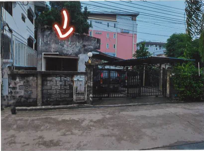 รูปที่ดินพร้อมสิ่งปลูกสร้าง วังทองหลาง บางกะปิ กรุงเทพมหานคร