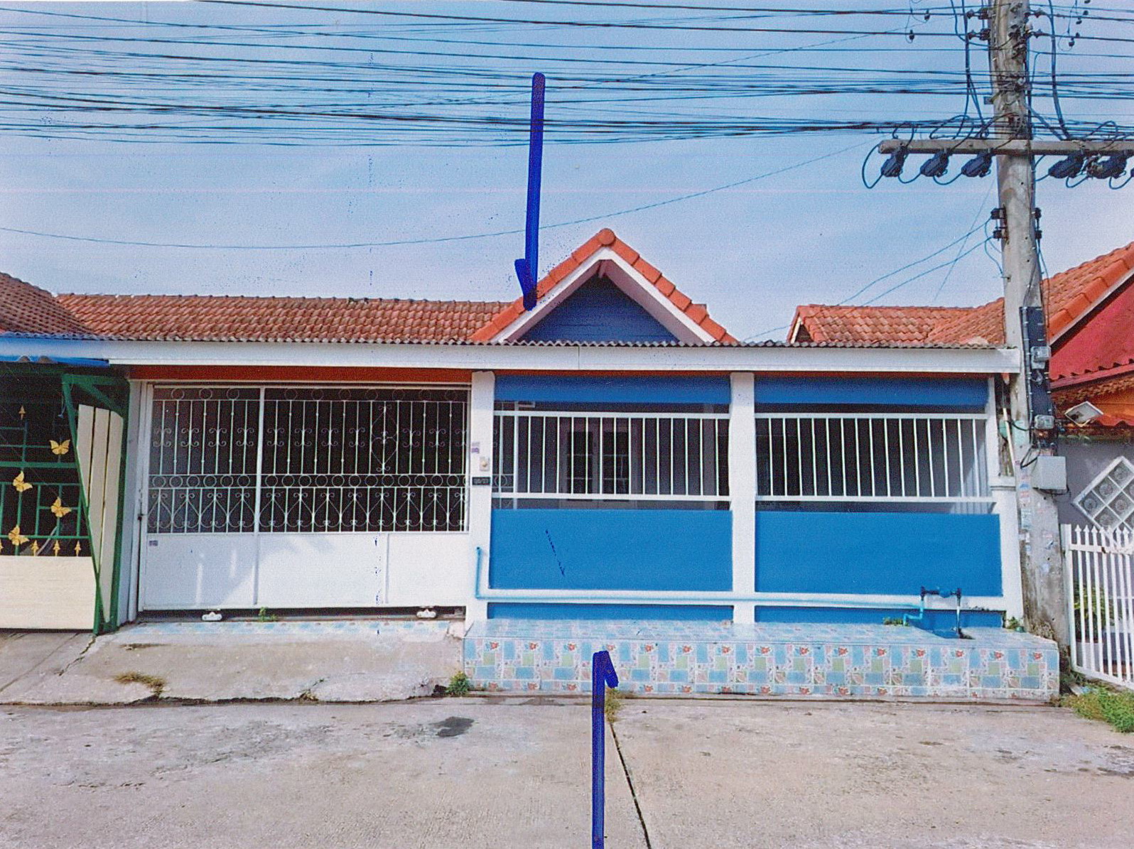 รูปที่ดินพร้อมสิ่งปลูกสร้าง ระแหง ลาดหลุมแก้ว ปทุมธานี