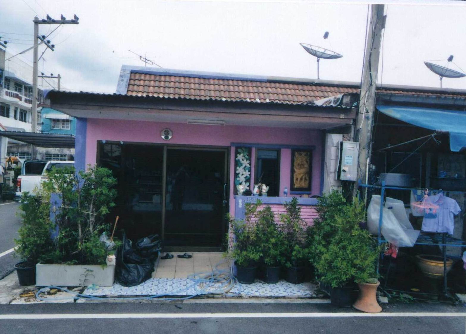รูปที่ดินพร้อมสิ่งปลูกสร้าง ยายชา สามพราน นครปฐม