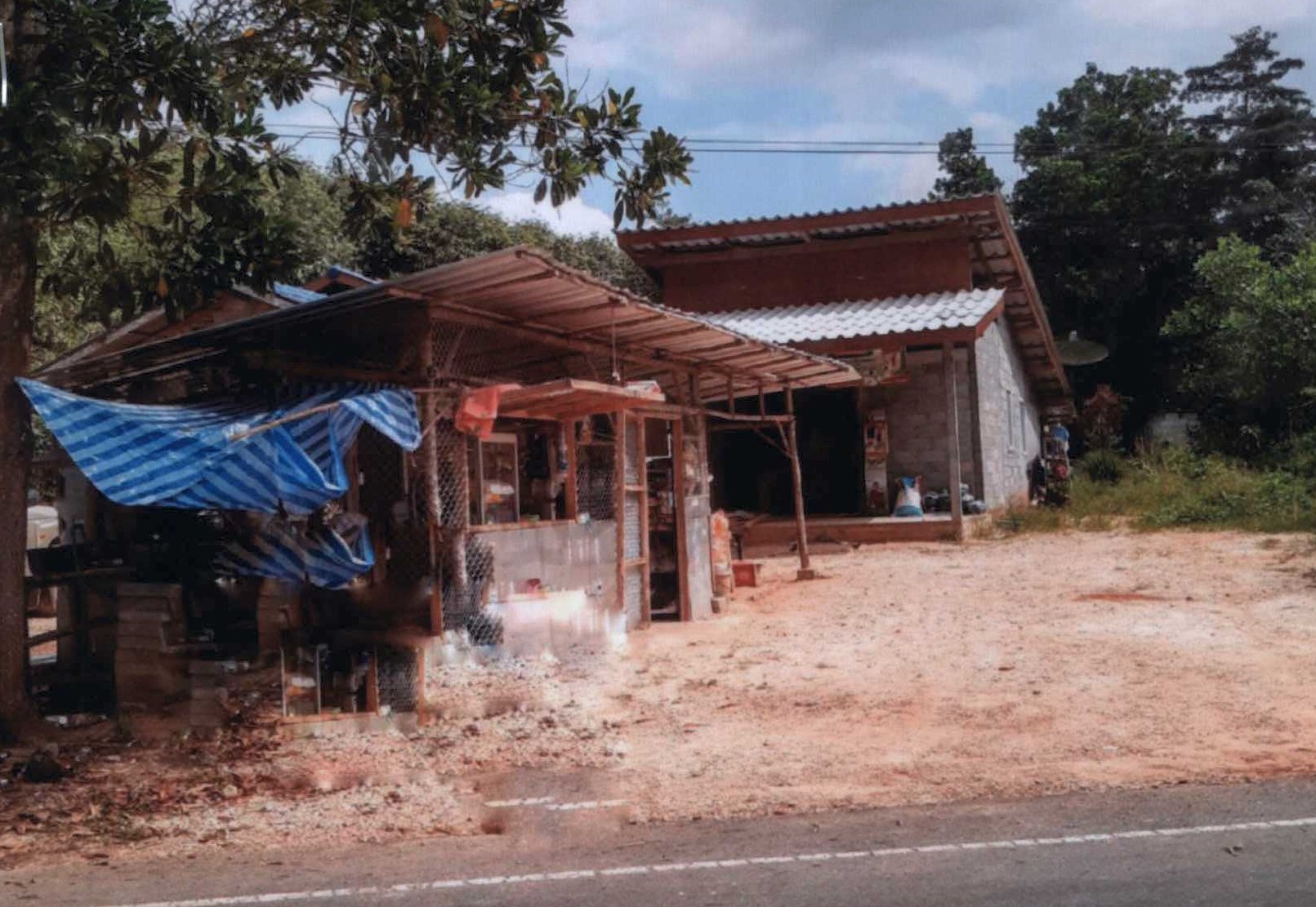 รูปที่ดินพร้อมสิ่งปลูกสร้าง บ้านลำนาว บางขัน นครศรีธรรมราช