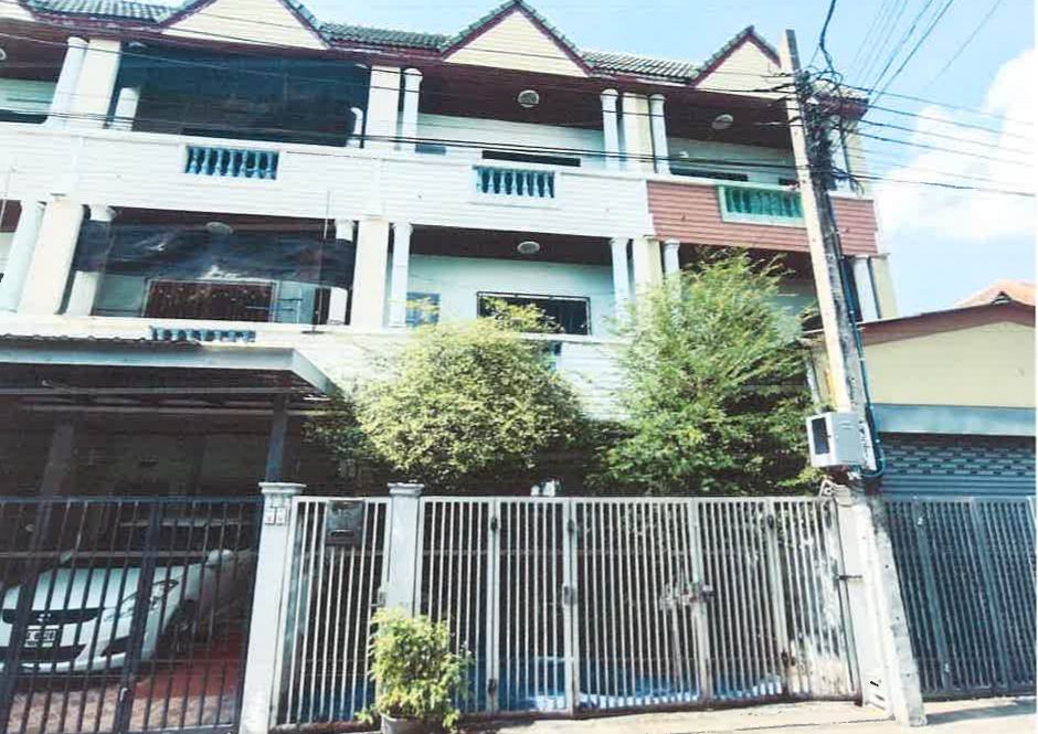 รูปที่ดินพร้อมสิ่งปลูกสร้าง จรเข้บัว ลาดพร้าว กรุงเทพมหานคร