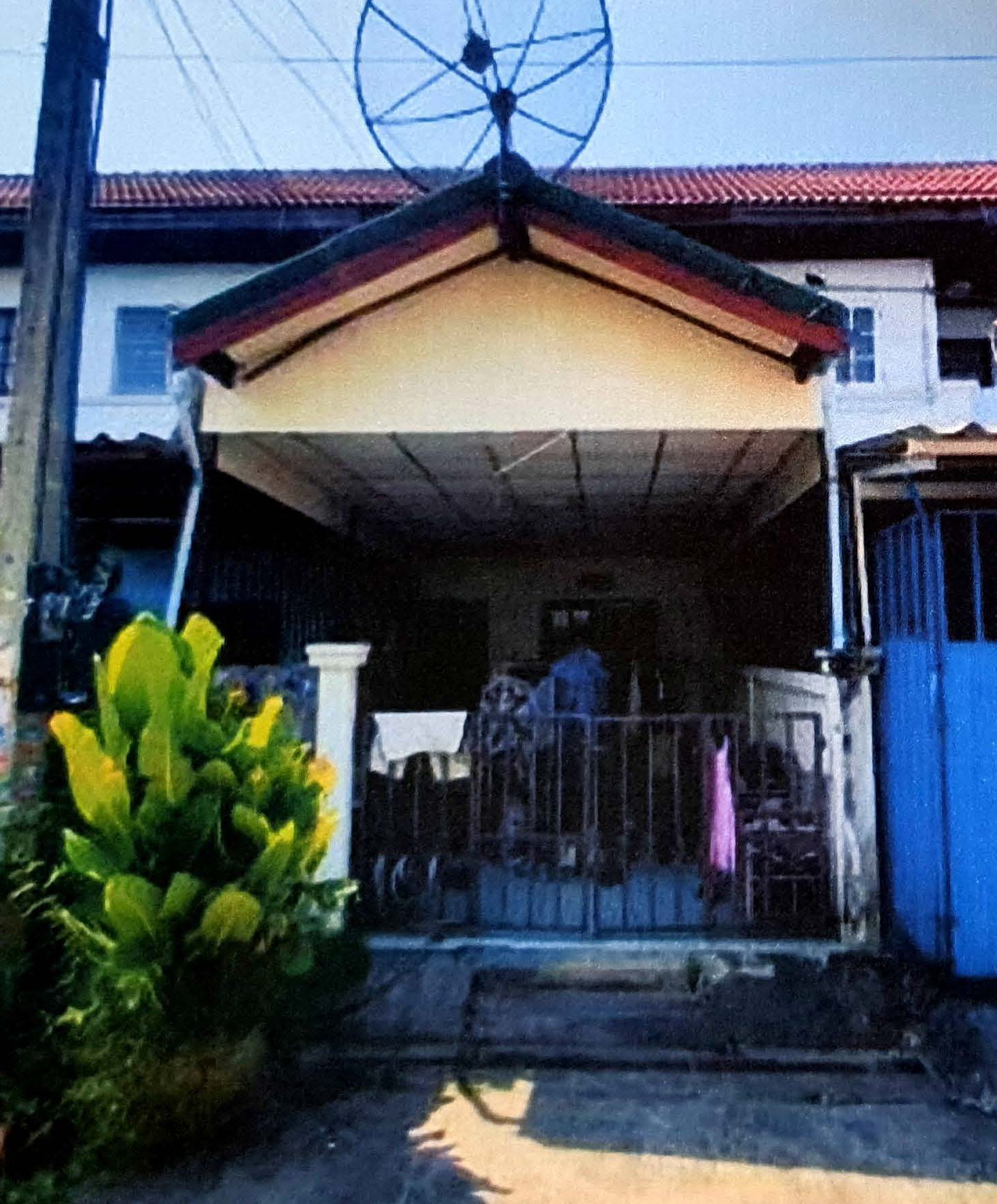 รูปที่ดินพร้อมสิ่งปลูกสร้าง ระแหง ลาดหลุมแก้ว ปทุมธานี