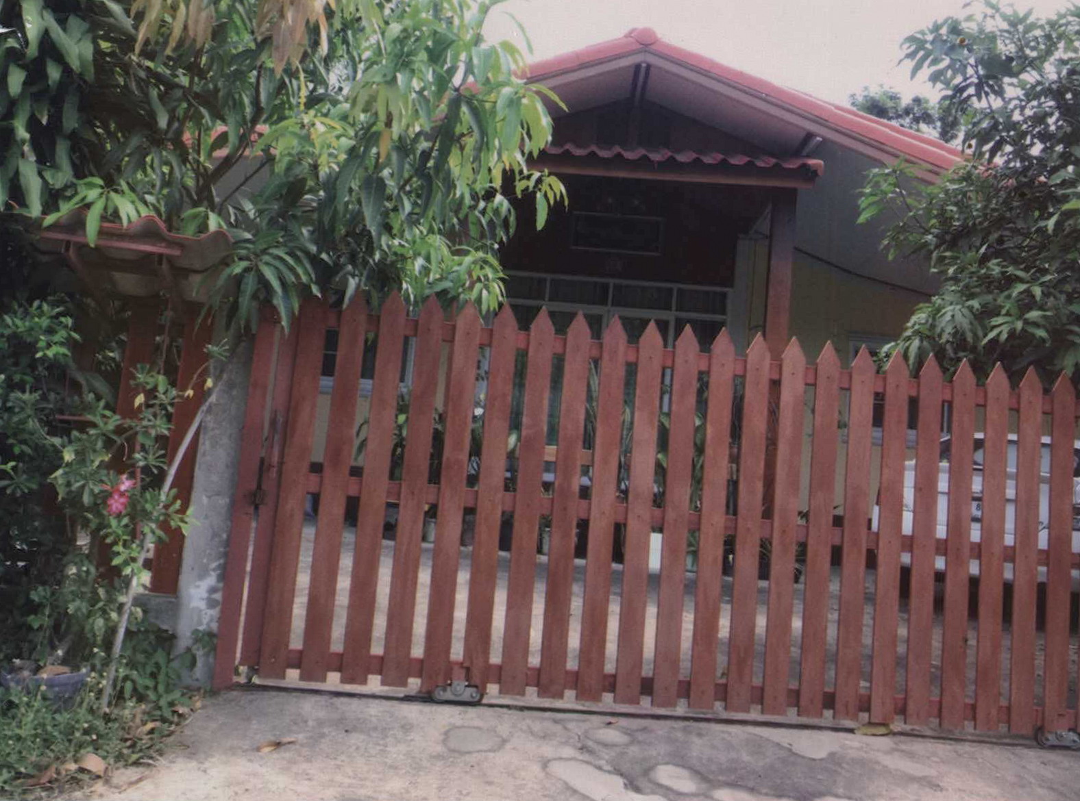 รูปที่ดินพร้อมสิ่งปลูกสร้าง ทุ่งแต้ เมืองยโสธร ยโสธร
