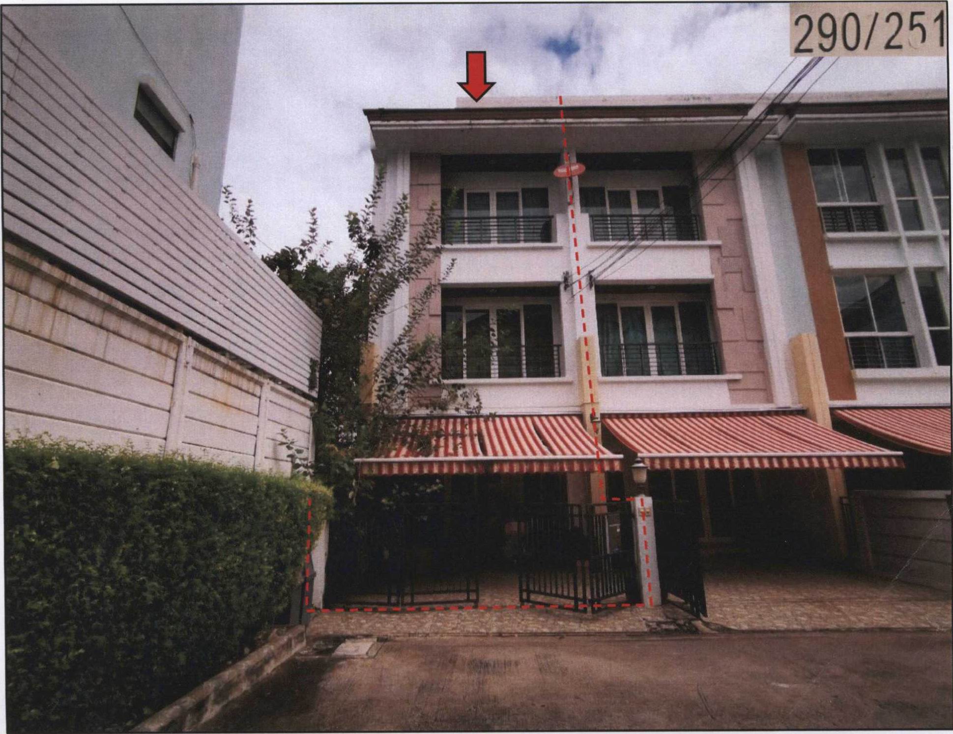 รูปที่ดินพร้อมสิ่งปลูกสร้าง วังทองหลาง วังทองหลาง กรุงเทพมหานคร