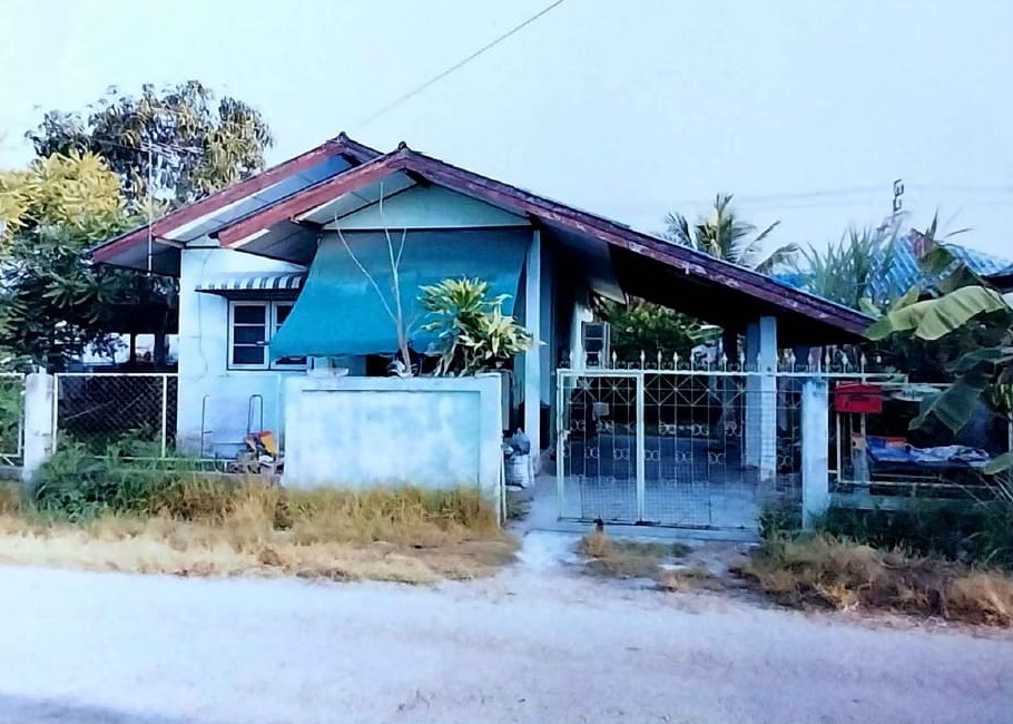 รูปที่ดินพร้อมสิ่งปลูกสร้าง ราษฎร์นิยม ไทรน้อย นนทบุรี