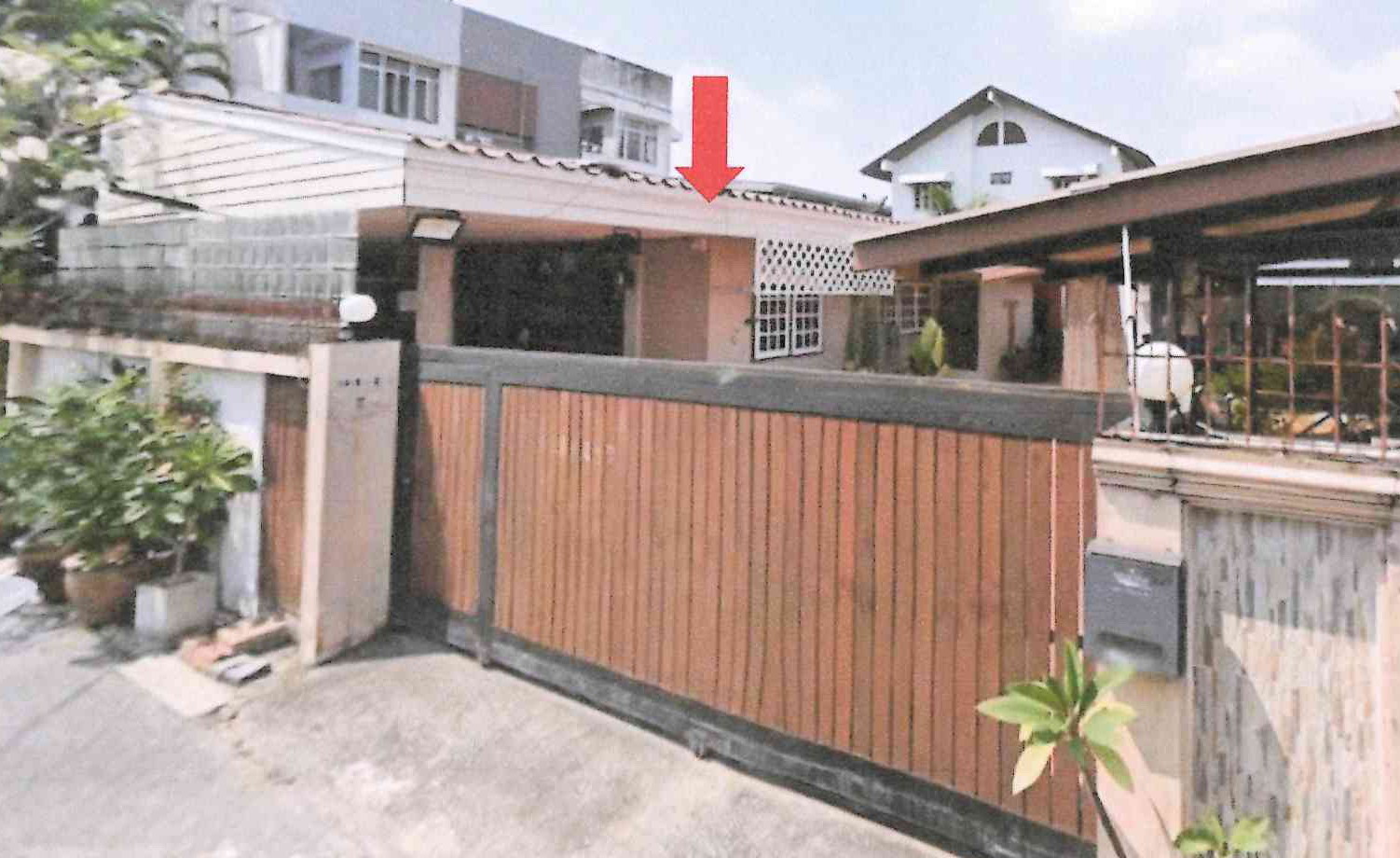 รูปที่ดินพร้อมสิ่งปลูกสร้าง วังทองหลาง บางกะปิ กรุงเทพมหานคร