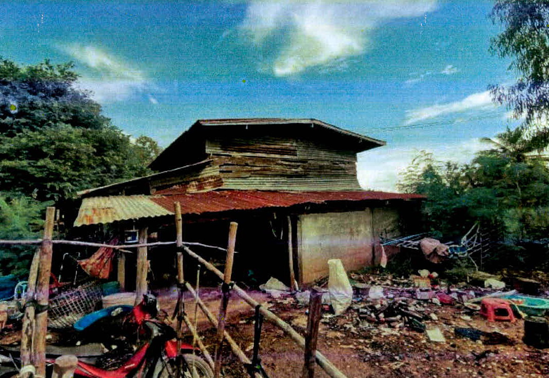 รูปที่ดินพร้อมสิ่งปลูกสร้าง ตรึม ศีขรภูมิ สุรินทร์