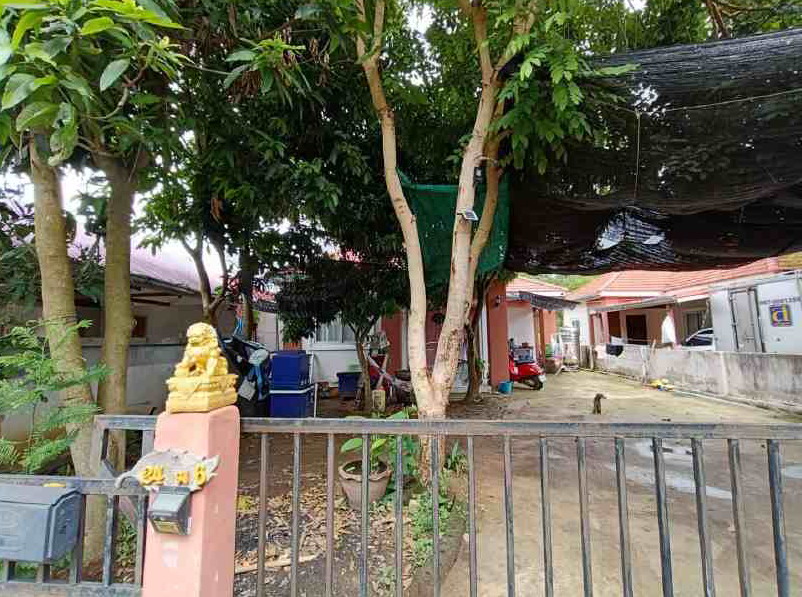 รูปที่ดินพร้อมสิ่งปลูกสร้าง ด่านเกวียน โชคชัย นครราชสีมา