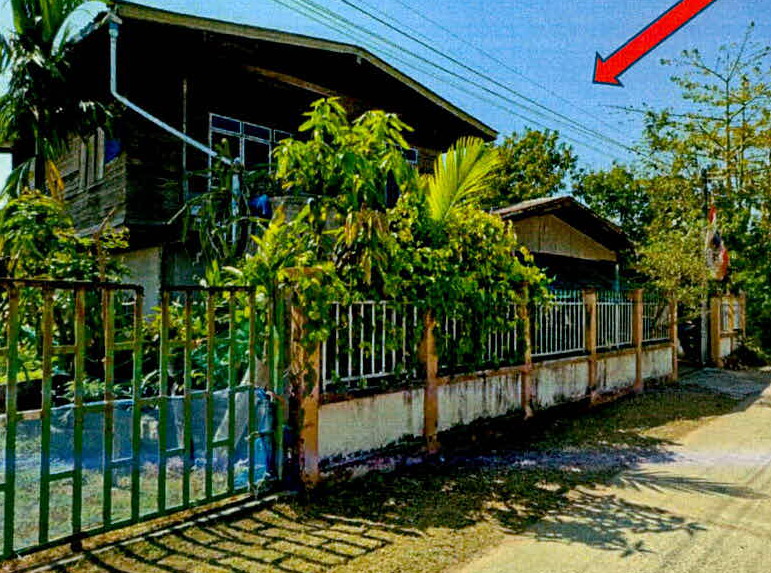 รูปที่ดินพร้อมสิ่งปลูกสร้าง เมืองลีง จอมพระ สุรินทร์