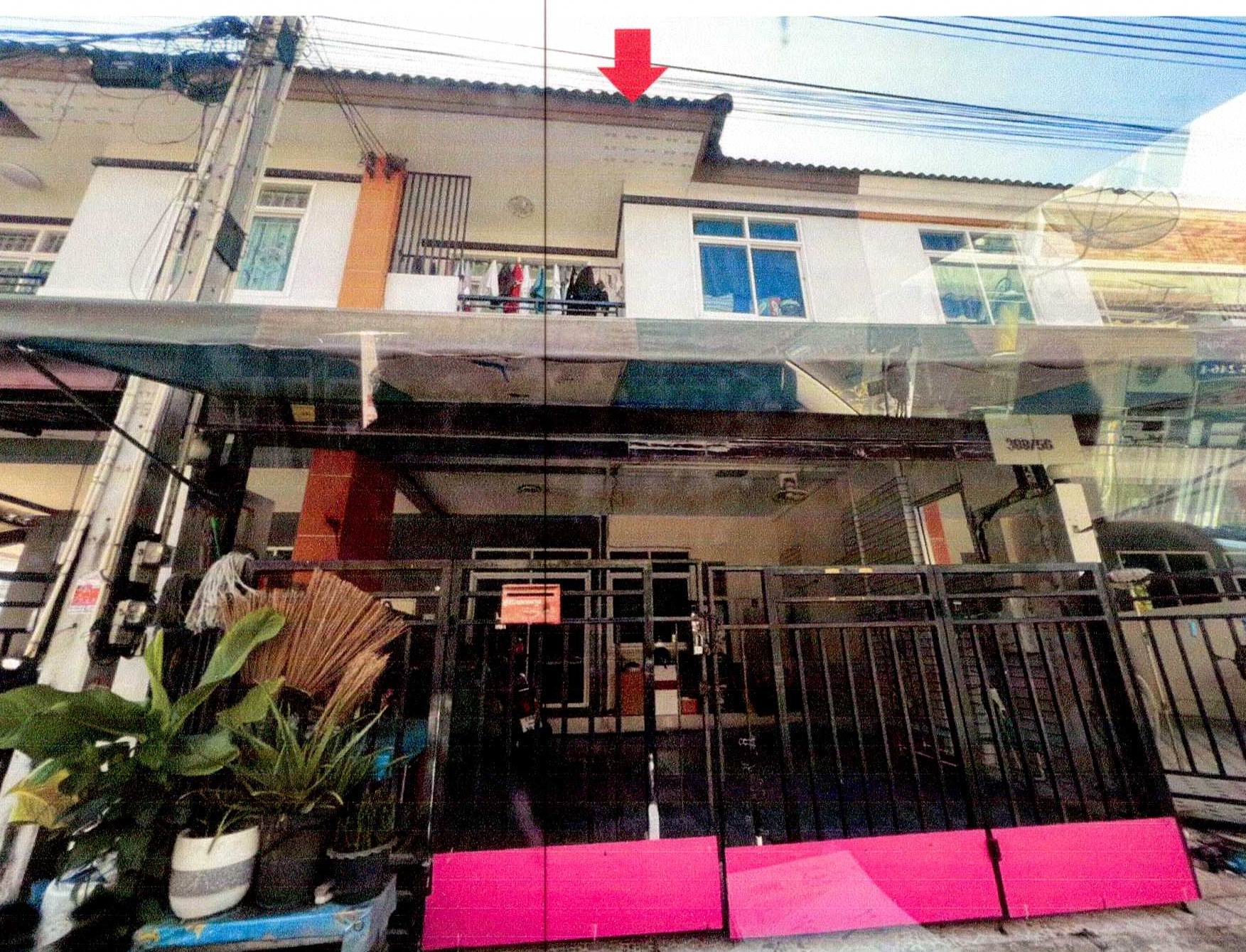 รูปที่ดินพร้อมสิ่งปลูกสร้าง บ้านเก่า พานทอง ชลบุรี