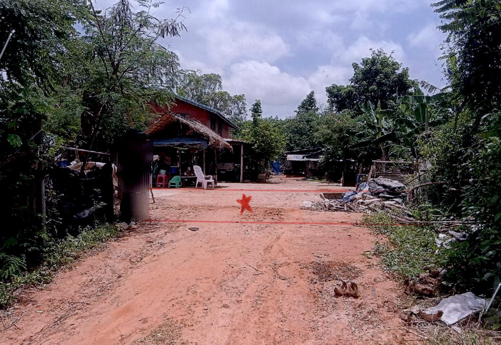 รูปที่ดินว่างเปล่า หินเหล็กไฟ คูเมือง บุรีรัมย์