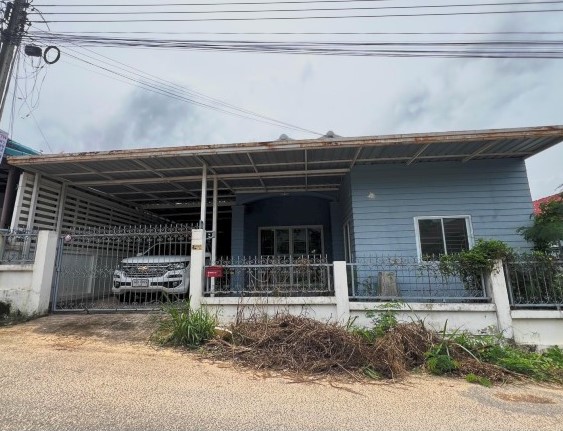 รูปที่ดินพร้อมสิ่งปลูกสร้าง พลูตาหลวง สัตหีบ ชลบุรี