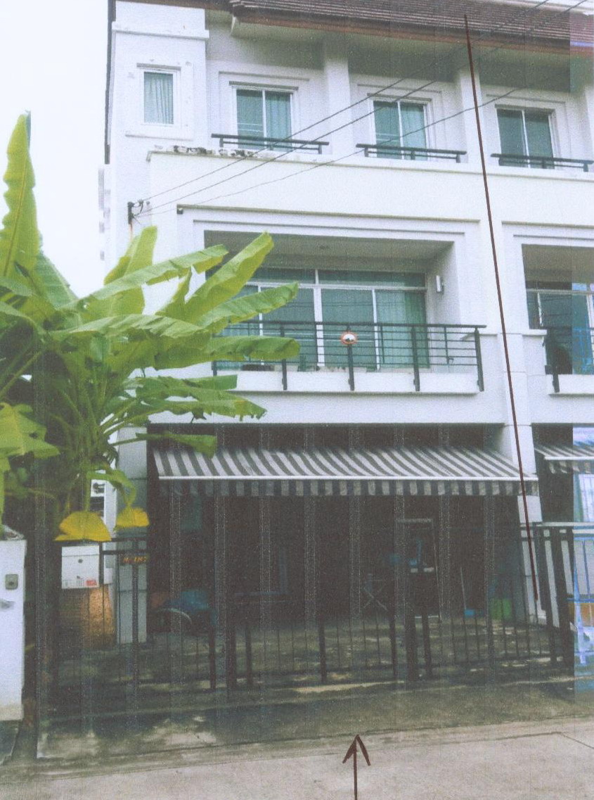 รูปที่ดินพร้อมสิ่งปลูกสร้าง จรเข้บัว ลาดพร้าว กรุงเทพมหานคร