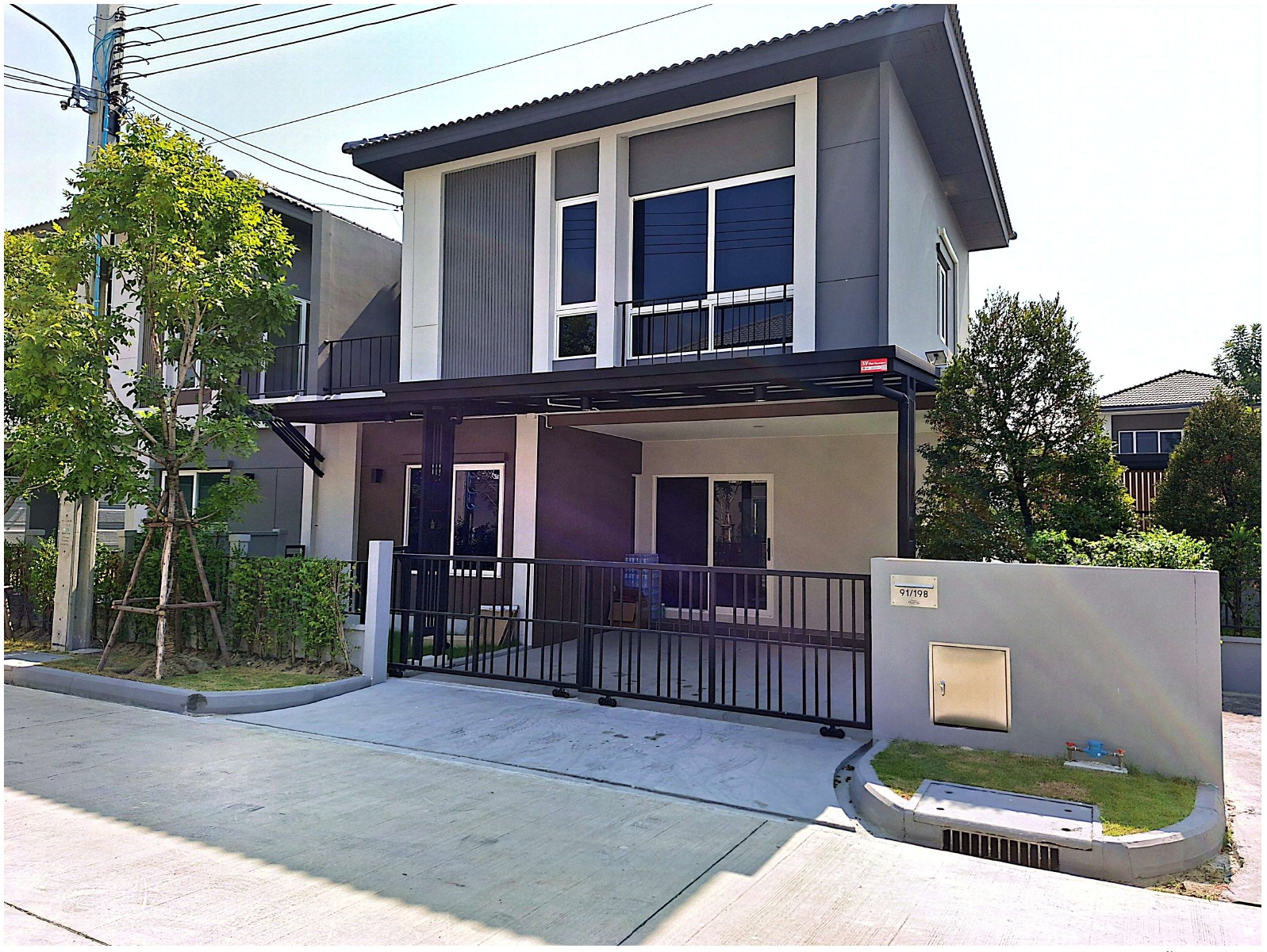 รูปที่ดินพร้อมสิ่งปลูกสร้าง บางคูเวียง บางกรวย นนทบุรี