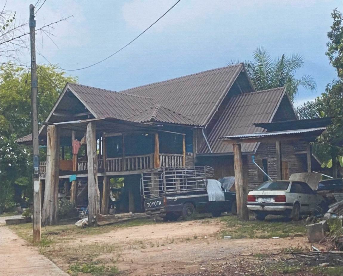 รูปที่ดินพร้อมสิ่งปลูกสร้าง บ้านพร้าว นครไทย พิษณุโลก