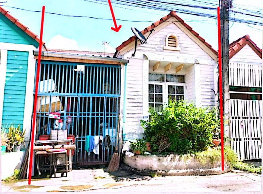รูปที่ดินพร้อมสิ่งปลูกสร้าง ระแหง ลาดหลุมแก้ว ปทุมธานี