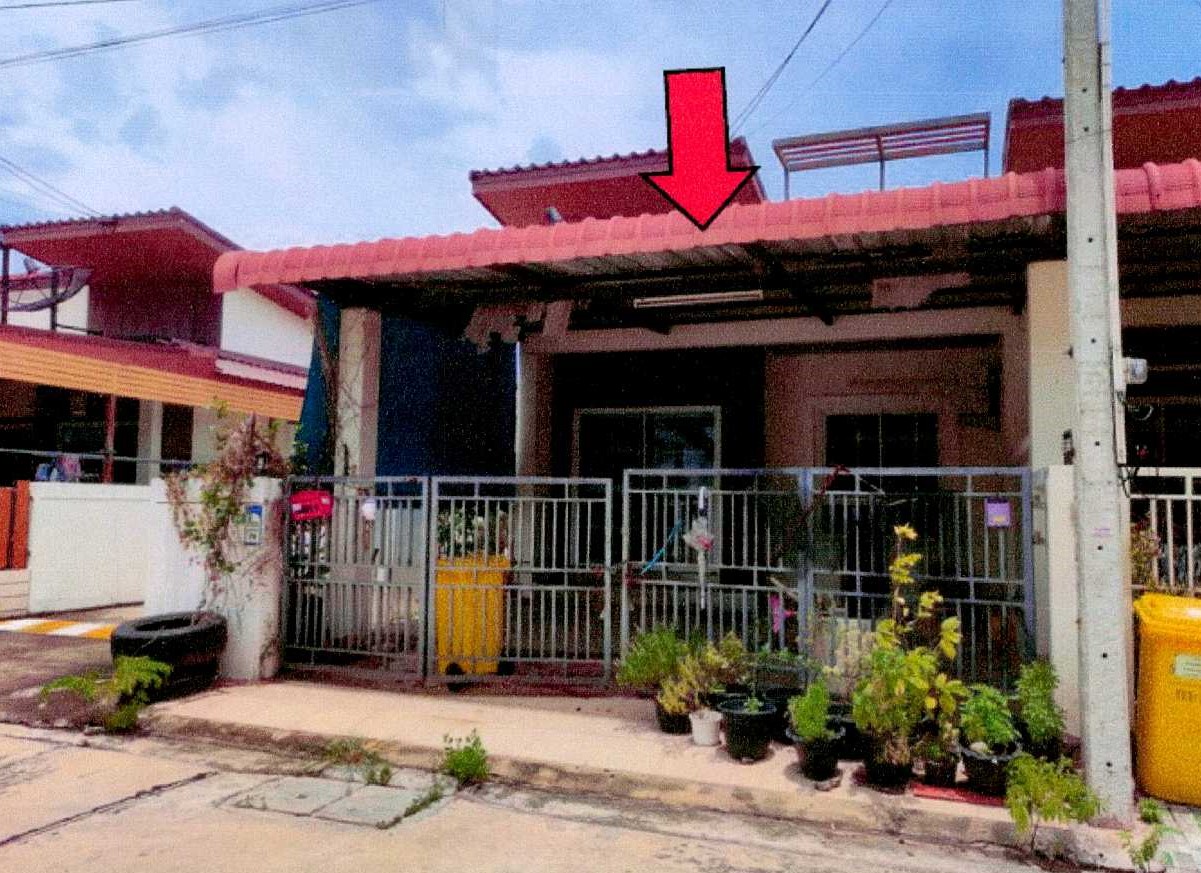 รูปที่ดินพร้อมสิ่งปลูกสร้าง บ้านเก่า พานทอง ชลบุรี