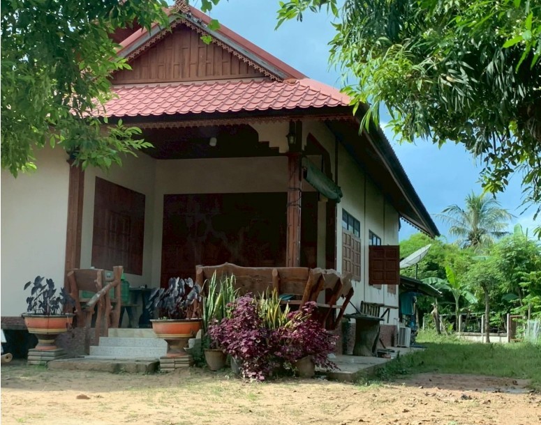 รูปที่ดินพร้อมสิ่งปลูกสร้าง หนองไผ่ ธวัชบุรี ร้อยเอ็ด