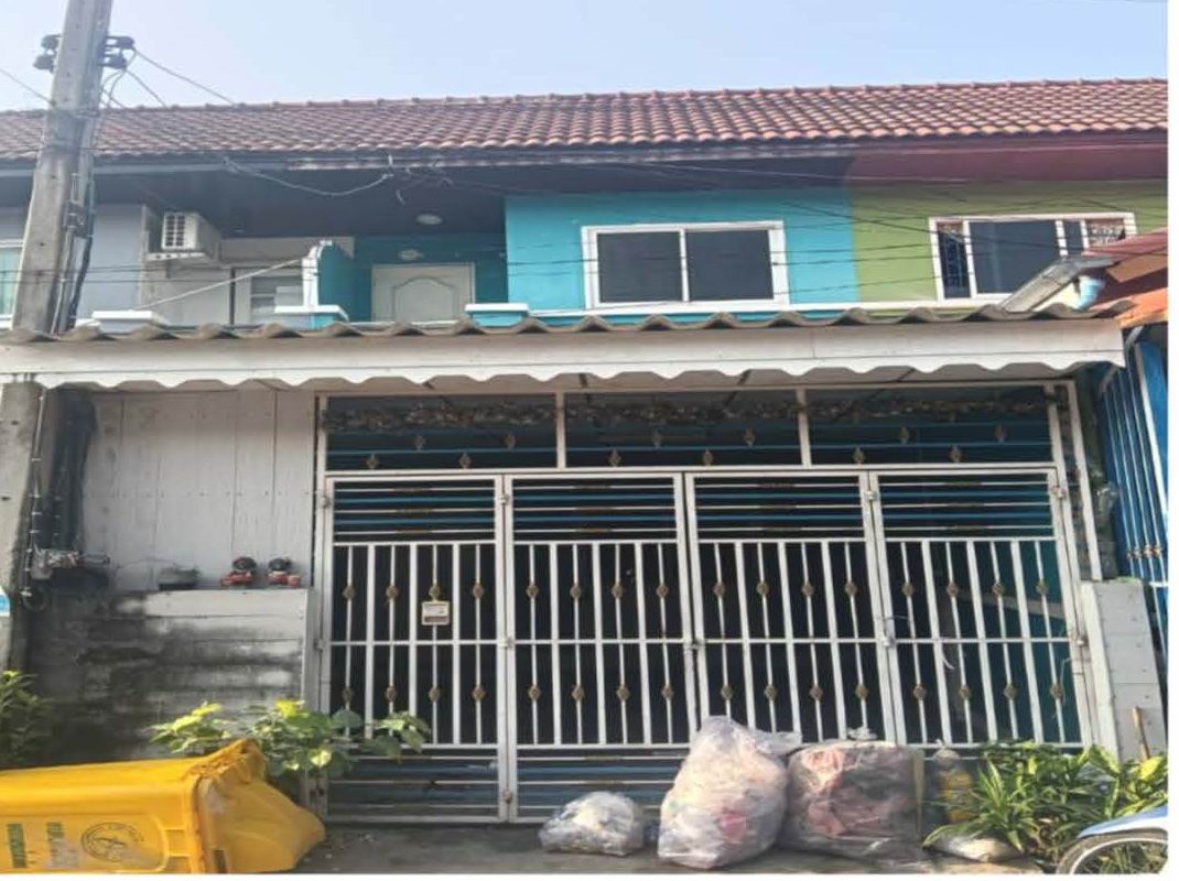 รูปที่ดินพร้อมสิ่งปลูกสร้าง ระแหง ลาดหลุมแก้ว ปทุมธานี