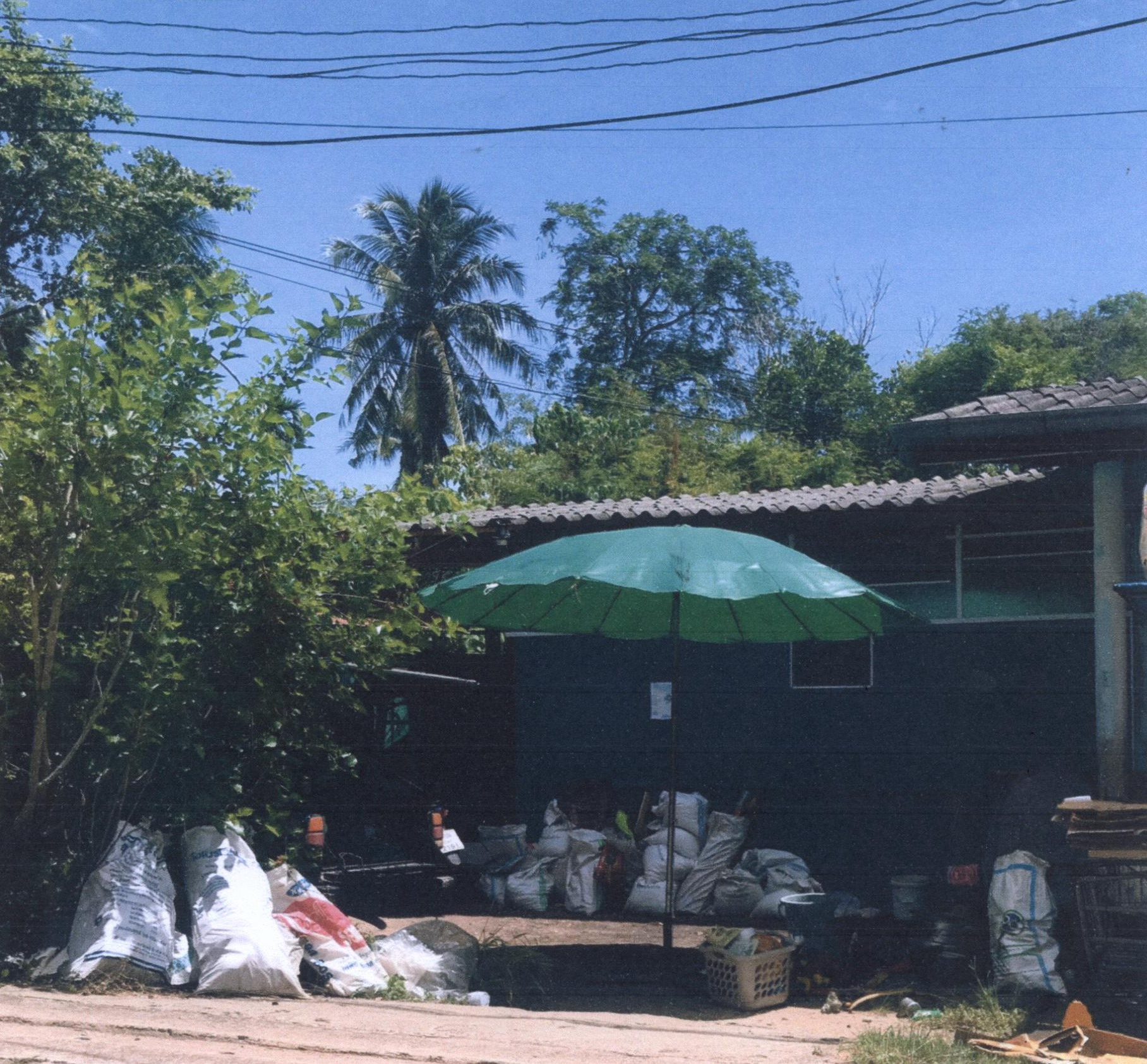 รูปที่ดินพร้อมสิ่งปลูกสร้าง นาโพธิ์ สวี ชุมพร