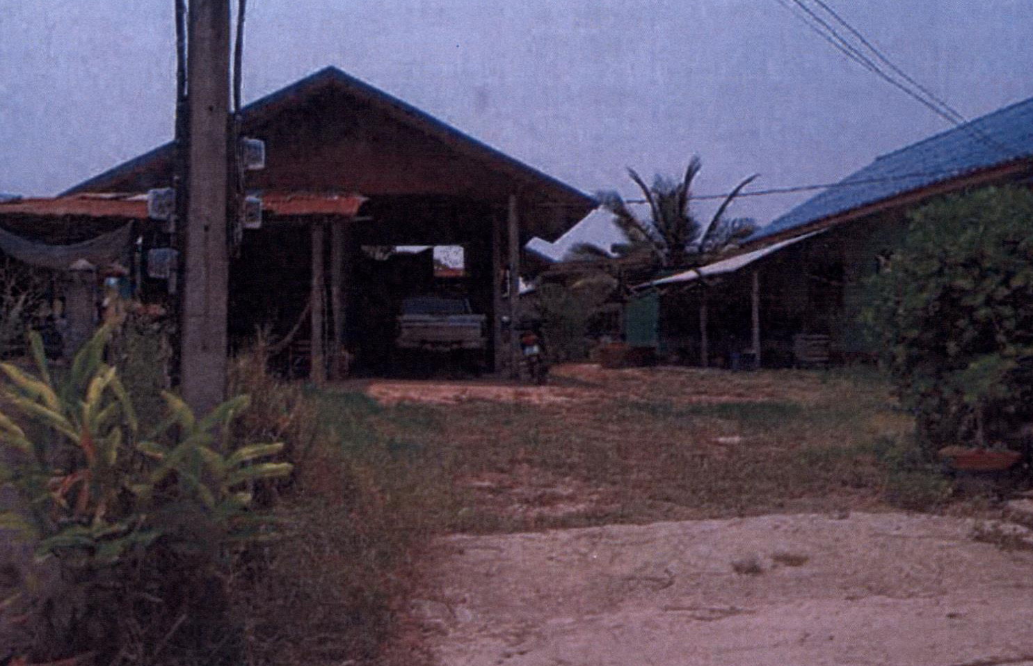 รูปที่ดินพร้อมสิ่งปลูกสร้าง หนองบัวบาน รัตนบุรี สุรินทร์