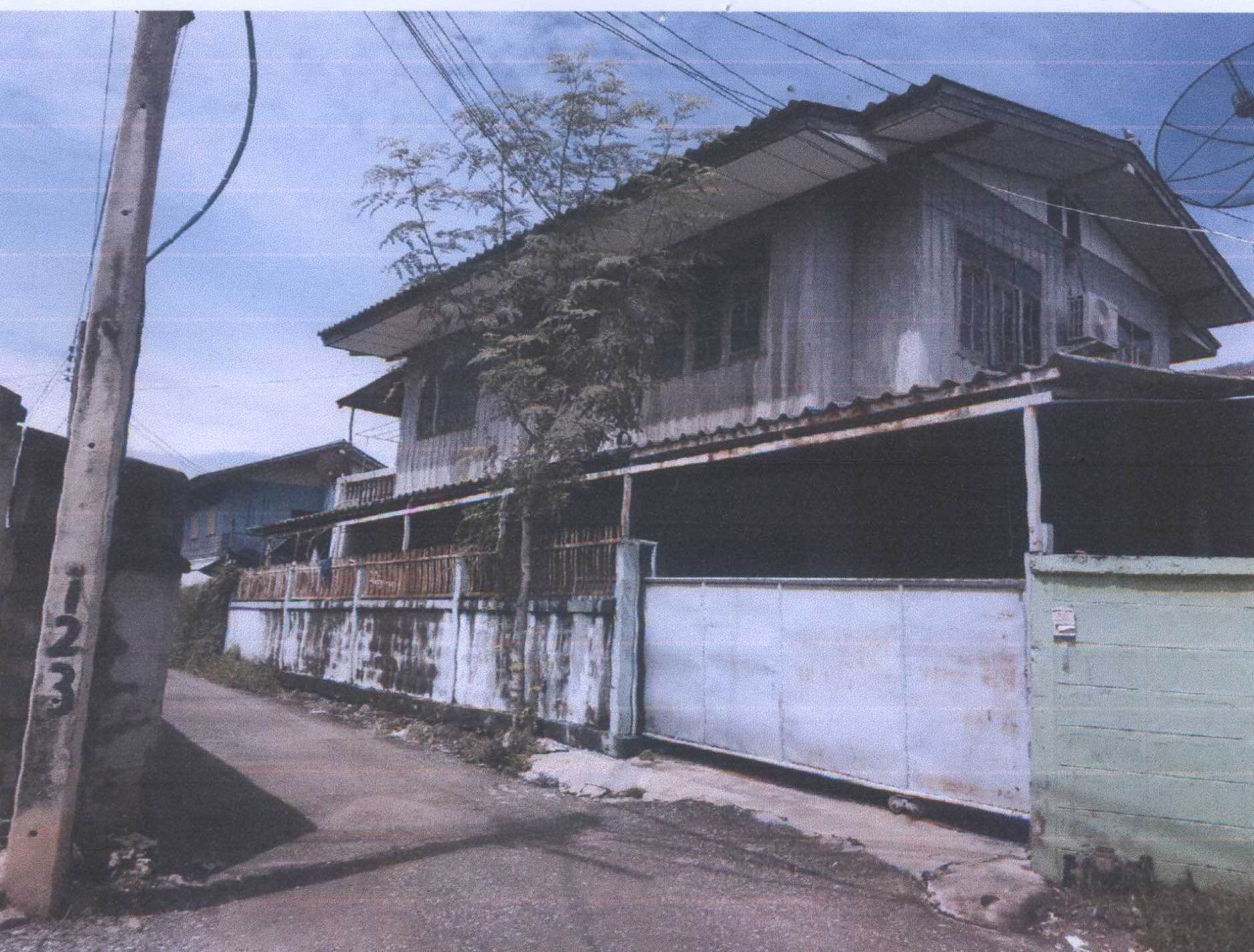 รูปที่ดินพร้อมสิ่งปลูกสร้าง เขาทอง พยุหะคีรี นครสวรรค์