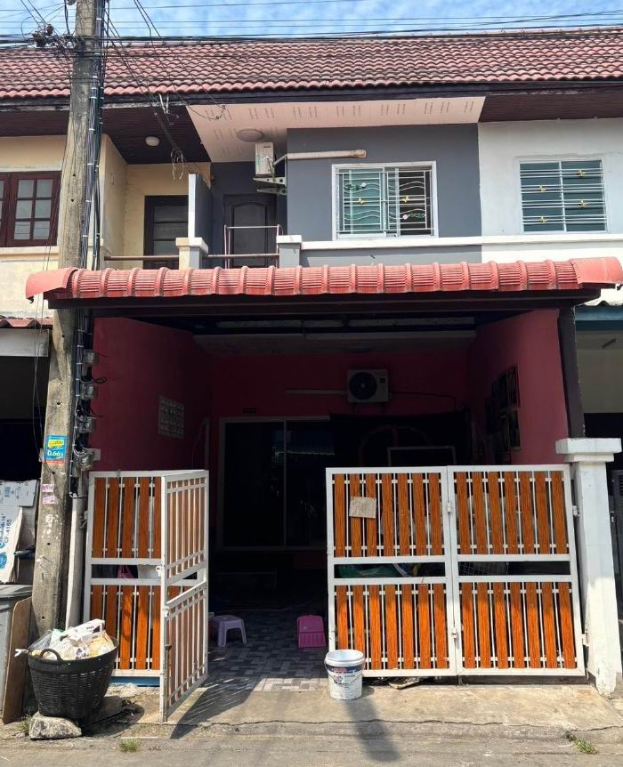 รูปที่ดินพร้อมสิ่งปลูกสร้าง ระแหง ลาดหลุมแก้ว ปทุมธานี