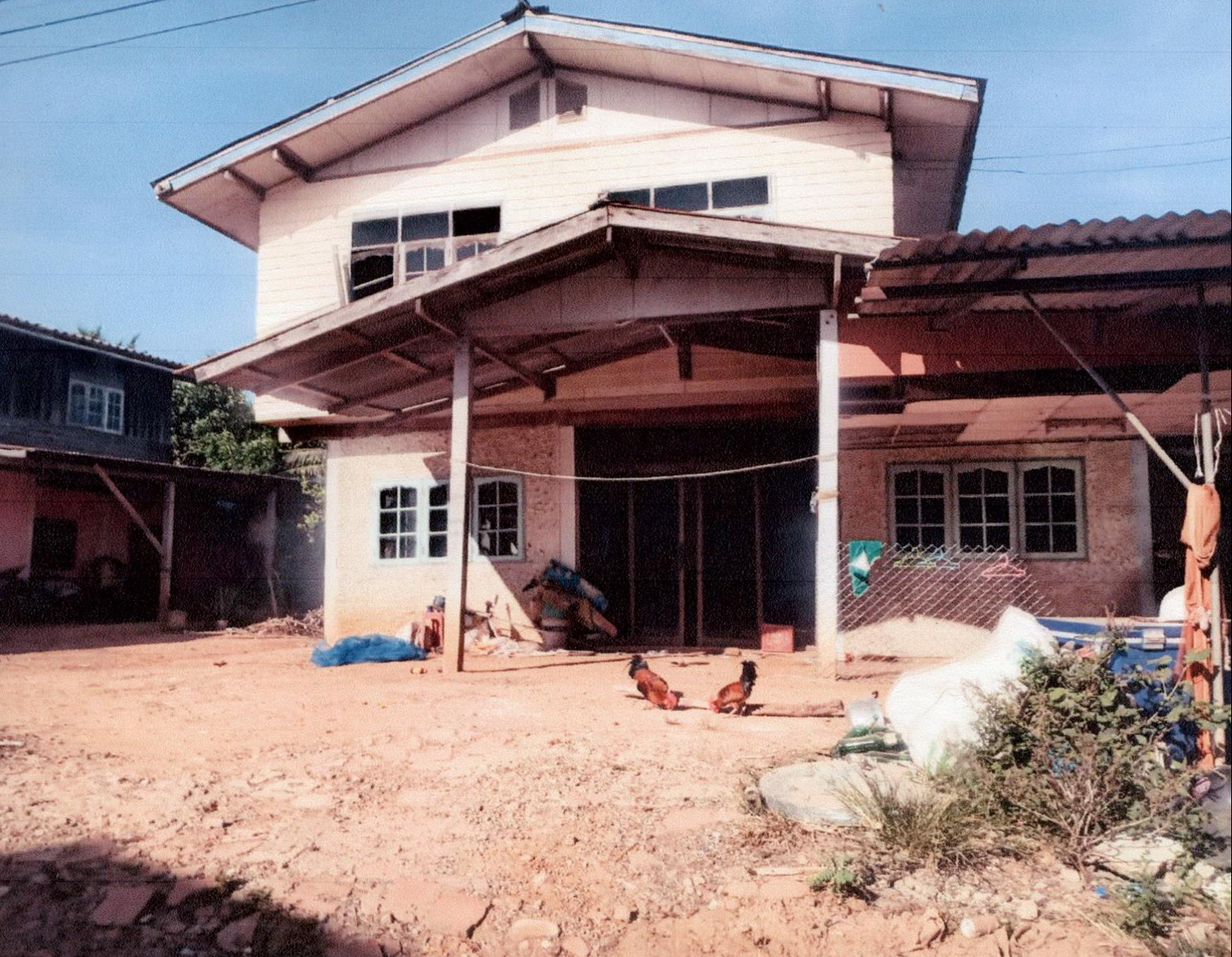 รูปที่ดินพร้อมสิ่งปลูกสร้าง ศรีสุข สำโรงทาบ สุรินทร์