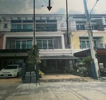 รูปที่ดินพร้อมสิ่งปลูกสร้าง ลาดพร้าว ลาดพร้าว กรุงเทพมหานคร