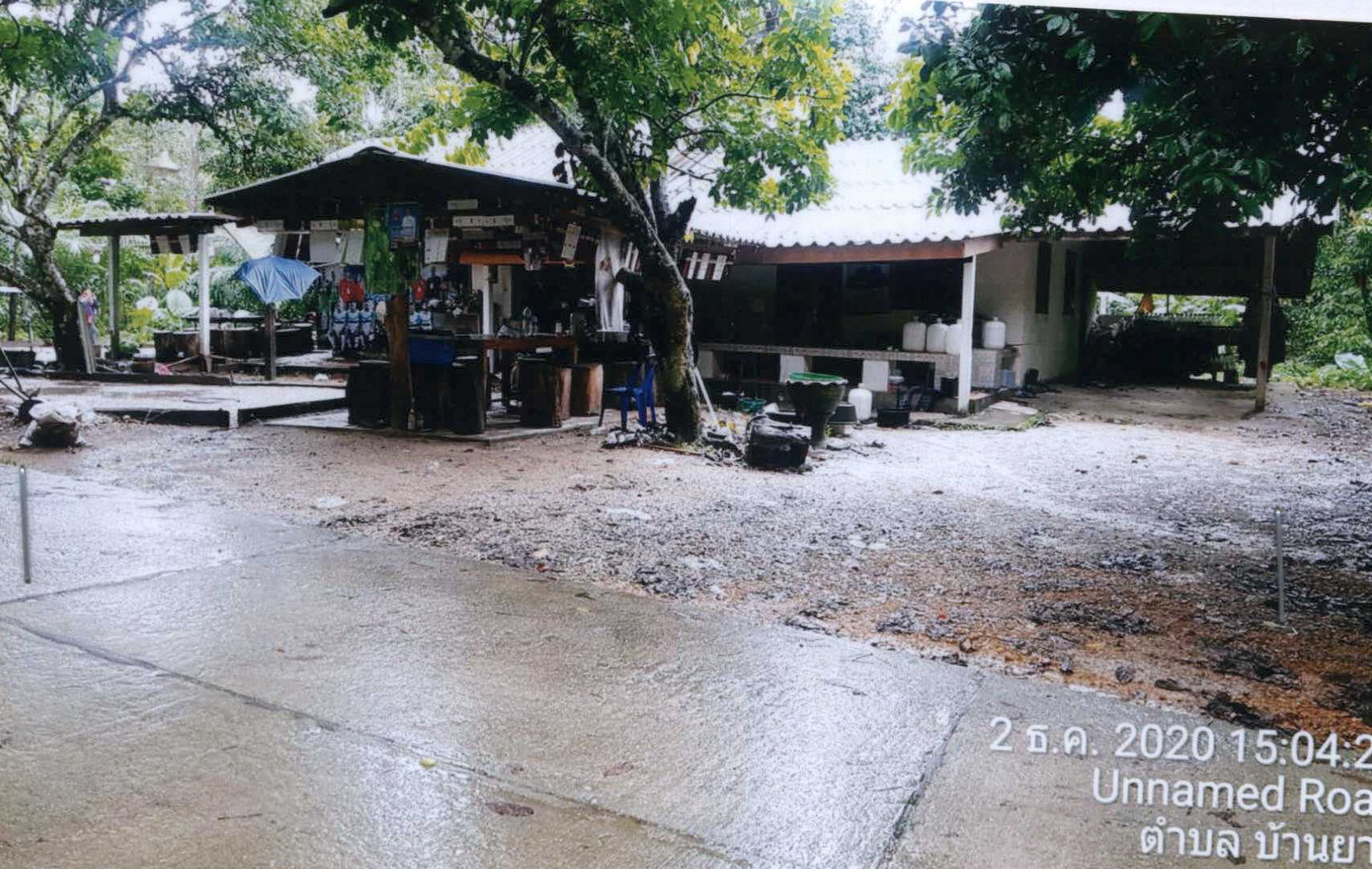 รูปที่ดินพร้อมสิ่งปลูกสร้าง บ้านยาง คีรีรัฐนิคม สุราษฎร์ธานี