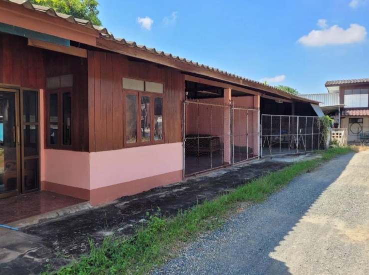 รูปที่ดินพร้อมสิ่งปลูกสร้าง ศรีบัวบาน เมืองลำพูน ลำพูน