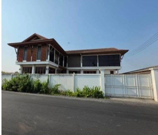รูปที่ดินพร้อมสิ่งปลูกสร้าง คลองสามประเวศ(คลองสี่ฝั่งตะวันตก) ลาดกระบัง(แสนแสบ) กรุงเทพมหานคร