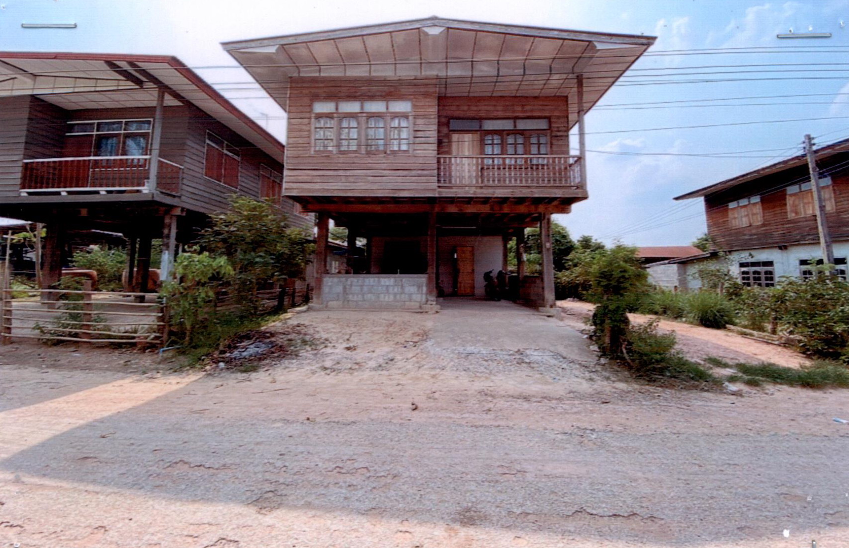 รูปที่ดินพร้อมสิ่งปลูกสร้าง ข้าวสาร บ้านผือ อุดรธานี