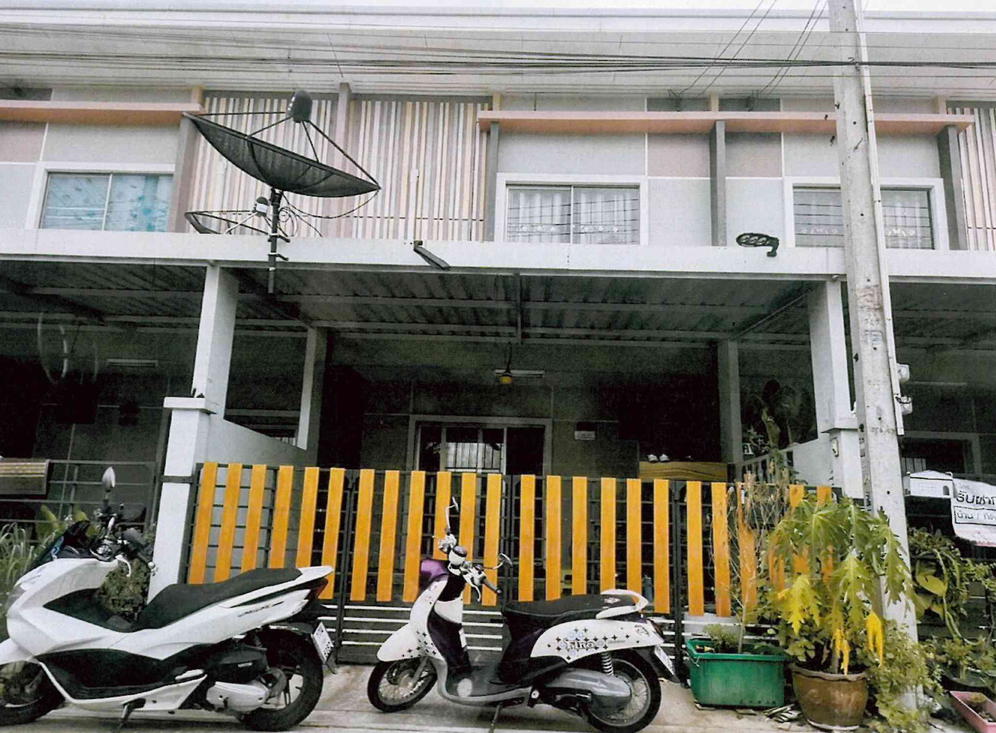 รูปที่ดินพร้อมสิ่งปลูกสร้าง บ่อวิน ศรีราชา ชลบุรี