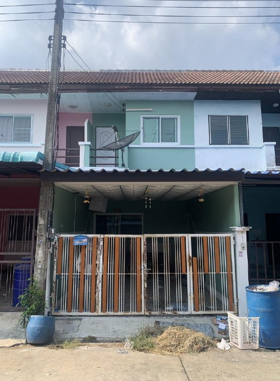 รูปที่ดินพร้อมสิ่งปลูกสร้าง ระแหง ลาดหลุมแก้ว ปทุมธานี