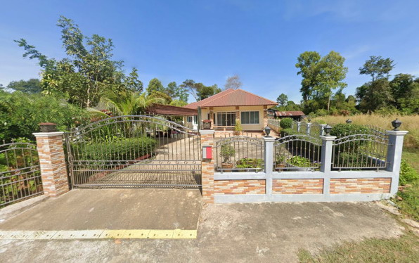 รูปที่ดินพร้อมสิ่งปลูกสร้าง สำโรง สำโรง อุบลราชธานี